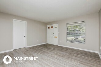 1930 Shoshonee Trail, Unit 07302 in Casselberry, FL - Building Photo - Building Photo