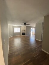 2160 Highpointe Dr in Laughlin, NV - Foto de edificio - Building Photo