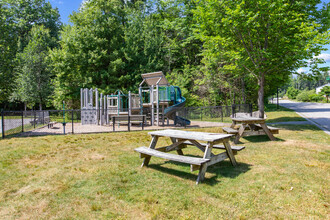 Whitman Woods in Tyngsboro, MA - Building Photo - Building Photo