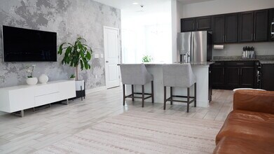 4400 N Branch Ave in Tampa, FL - Building Photo - Building Photo