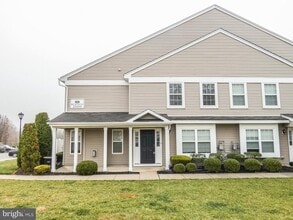 2105 Lexington Mews in Woolwich Township, NJ - Building Photo - Building Photo