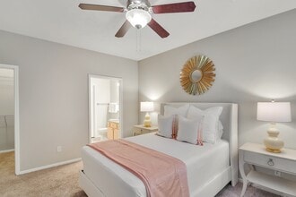 Ashford Place Apartment Homes in Flowood, MS - Building Photo - Building Photo