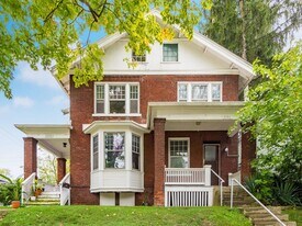 2086-2090-2090 N 4th St in Columbus, OH - Building Photo