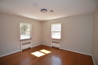 2620 Losantiville Ave in Cincinnati, OH - Building Photo - Building Photo