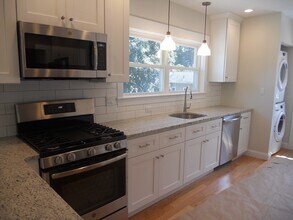 162 Weston St in Waltham, MA - Building Photo - Building Photo