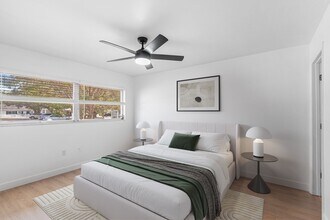 555 62nd St S in St. Petersburg, FL - Building Photo - Building Photo