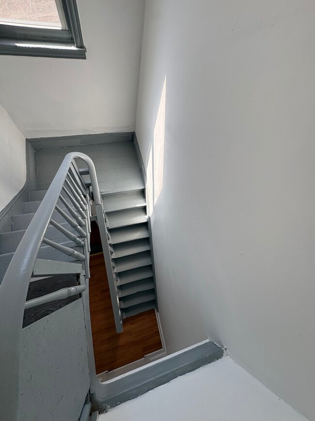 942 Franklin St, Unit 2 in Reading, PA - Building Photo - Building Photo