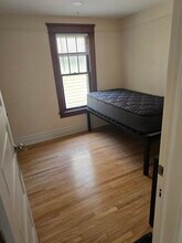 712 Dewey Ave in Ann Arbor, MI - Foto de edificio - Building Photo