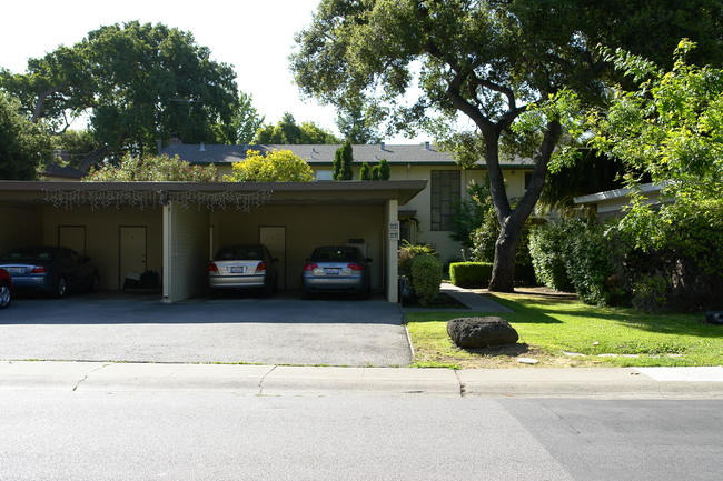 383 Waverley St in Menlo Park, CA - Building Photo - Building Photo