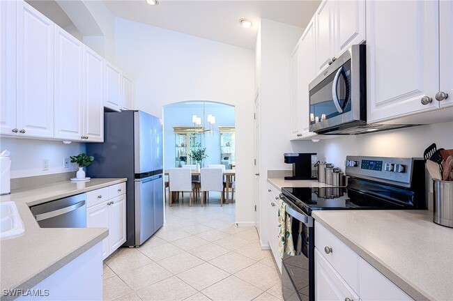 7127 Blue Juniper Ct in Naples, FL - Building Photo - Building Photo