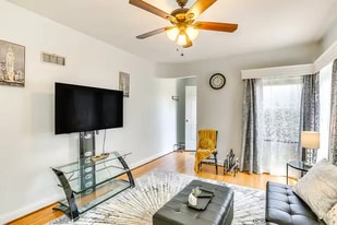 6926 Natural Bridge Rd, Unit 2 in St. Louis, MO - Building Photo