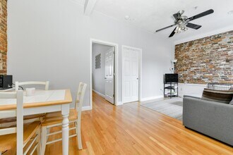 158 Cottage St in Boston, MA - Building Photo - Building Photo