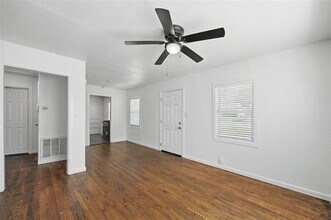 1205 Hamsted St in Fort Worth, TX - Building Photo - Building Photo