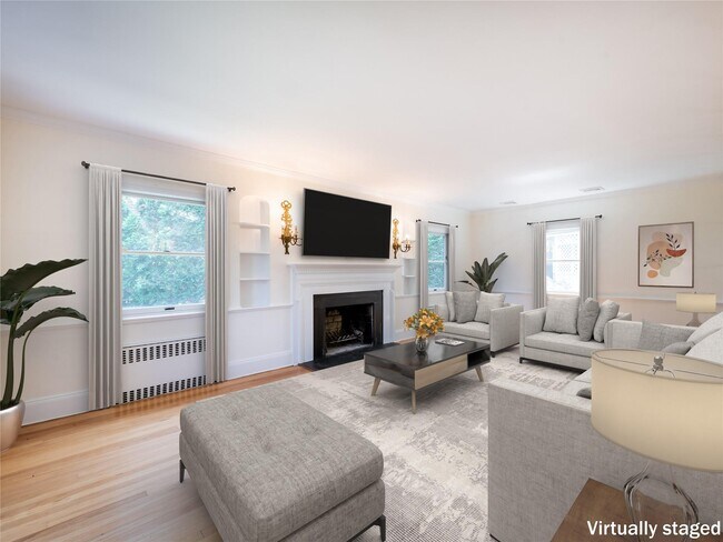 91 Pickwick Rd in Manhasset, NY - Building Photo - Building Photo