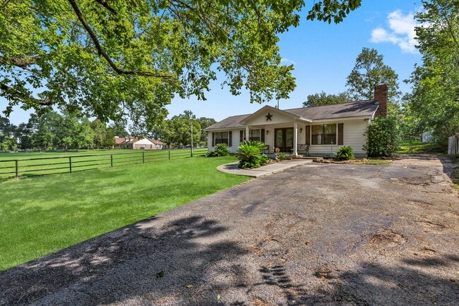 property at 19094 FM 2854 Rd