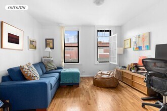 1 Minetta St in New York, NY - Building Photo - Building Photo