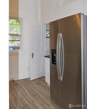 219 Avenel St in Woodbridge Township, NJ - Building Photo - Building Photo