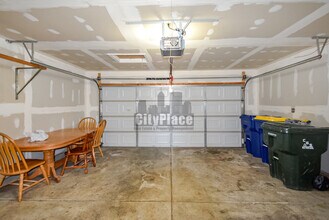 6677 W Longview Dr in McCordsville, IN - Building Photo - Building Photo