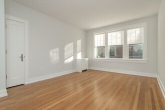 17 Forest St, Unit 22 in Cambridge, MA - Building Photo - Building Photo