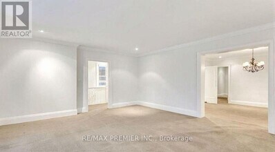 5 Killarney Rd in Toronto, ON - Building Photo - Building Photo