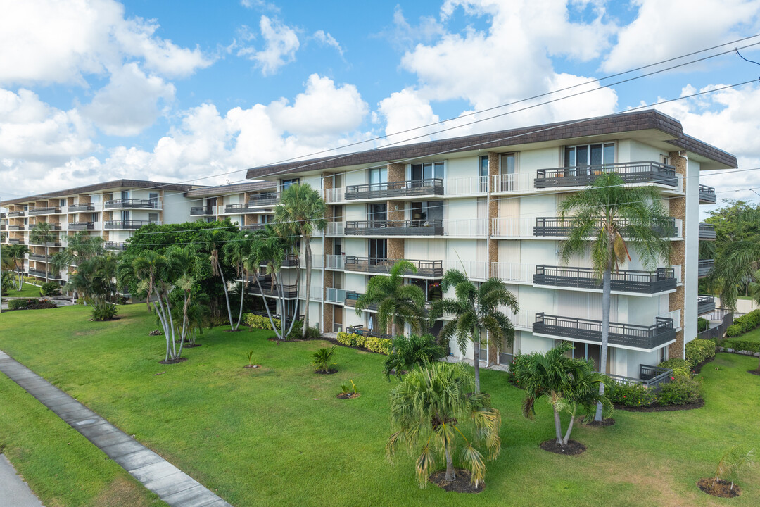 Starlite Condo in Boca Raton, FL - Foto de edificio