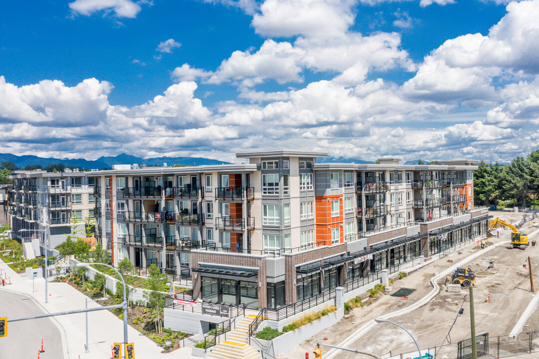 Oris Parcel 3 in Richmond, BC - Building Photo