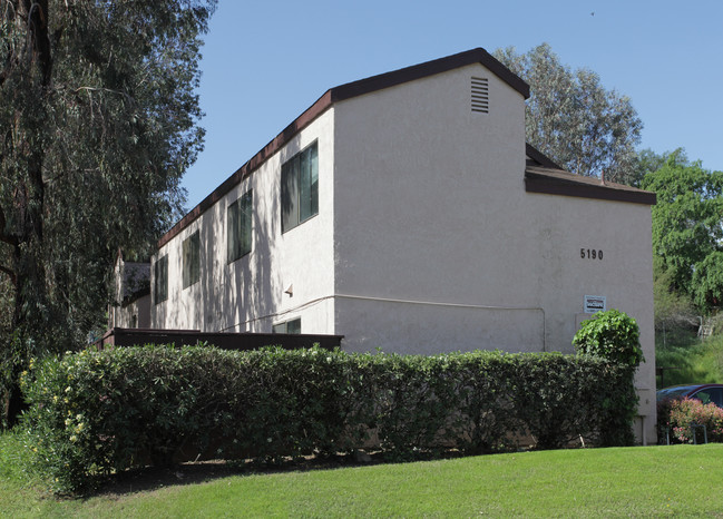 Plum Tree Apartments in Riverside, CA - Building Photo - Building Photo