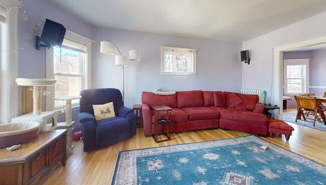 property at 95 Jamaica St