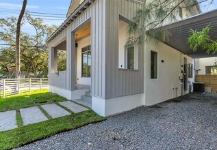 3204 Plaza St in Miami, FL - Building Photo - Building Photo