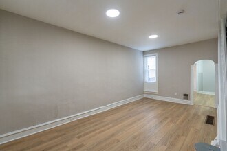 1645 S Etting St in Philadelphia, PA - Foto de edificio - Building Photo