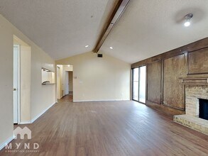 11809 Garden Terrace Dr in Dallas, TX - Foto de edificio - Building Photo