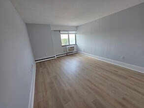1025 Hancock St in Quincy, MA - Building Photo - Building Photo