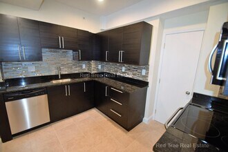 1203 Beacon St in Brookline, MA - Building Photo - Building Photo