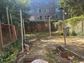 146 Macon St in Brooklyn, NY - Building Photo - Building Photo