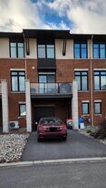524 Labrador Cres in Ottawa, ON - Building Photo