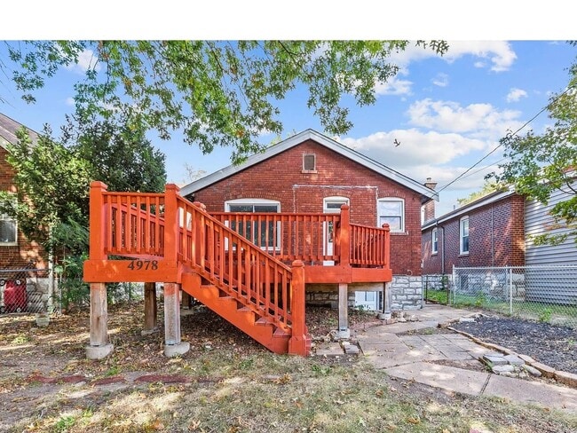 property at 4978 Fairview Ave