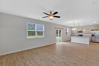 217 Cheswick Dr in Holly Ridge, NC - Building Photo - Building Photo