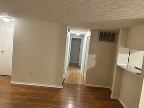 2458 Burgandy Ln in Columbus, OH - Building Photo - Building Photo