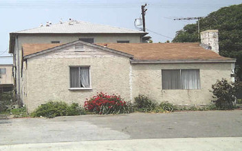 241 W Verdugo Ave in Burbank, CA - Building Photo - Building Photo