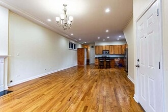 2355 W Harrison St in Chicago, IL - Building Photo - Building Photo