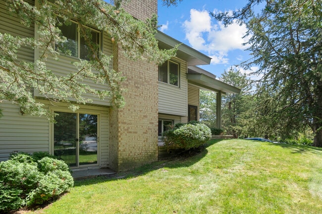 property at 9774 Dorset Ln