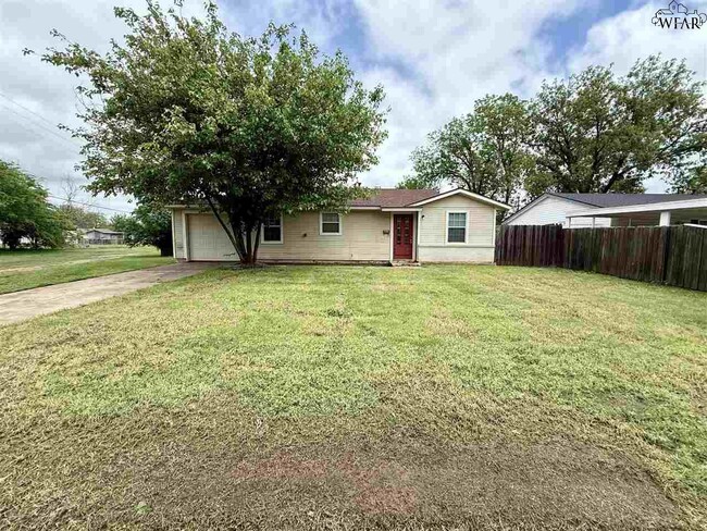 property at 1609 Las Vegas Trail