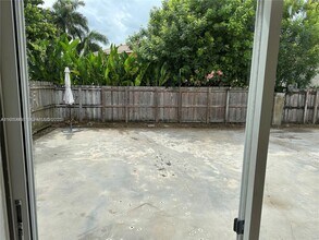 9422 SW 162nd Path in Miami, FL - Building Photo - Building Photo