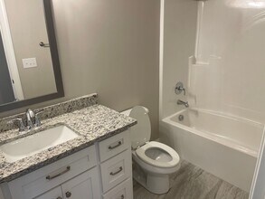 1302 Spring Dr in Opelika, AL - Building Photo - Building Photo