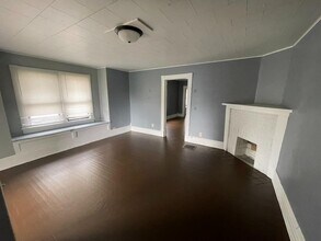 307 Kent Ave in Terre Haute, IN - Foto de edificio - Building Photo