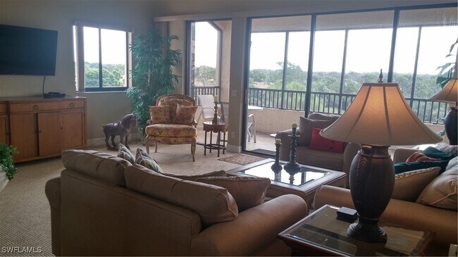 6520 Valen Way in Naples, FL - Building Photo - Building Photo