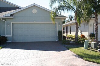 2068 Pigeon Plum Way in North Fort Myers, FL - Building Photo - Building Photo