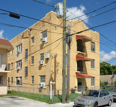 820 SW 11th Ave in Miami, FL - Building Photo - Building Photo