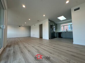 1035 N Serrano Ave in Los Angeles, CA - Building Photo - Building Photo