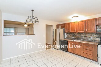 2787 Pickmeier Ln in Cincinnati, OH - Building Photo - Building Photo